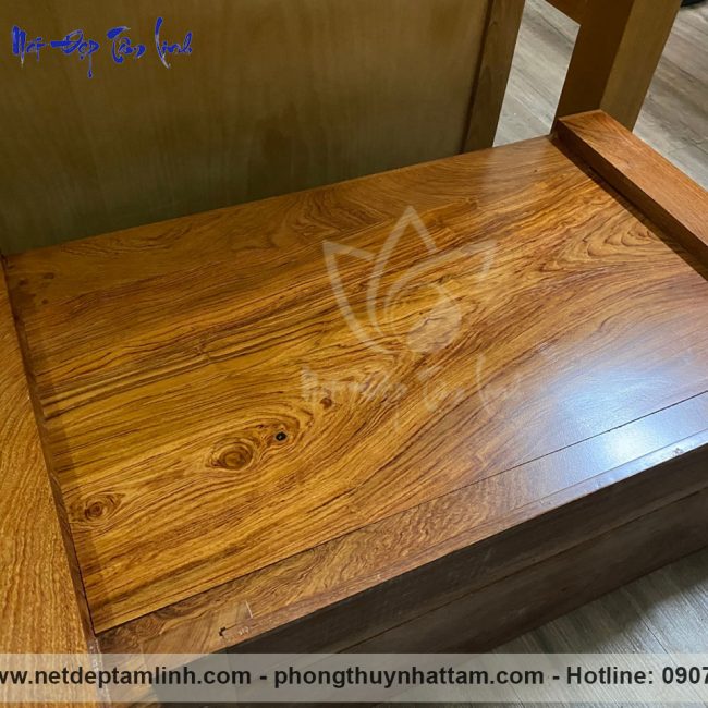 Bàn thờ treo tường gỗ Hương mẫu TT005 3 ban tho go huong chan tho 3