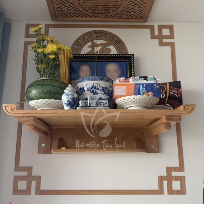 bàn thờ treo thực tế