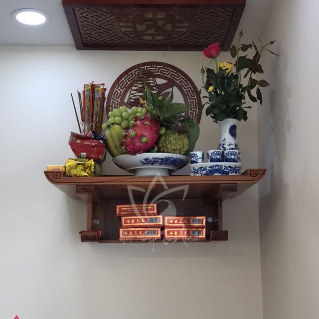 Bàn thờ treo tường gỗ Hương nhỏ gọn