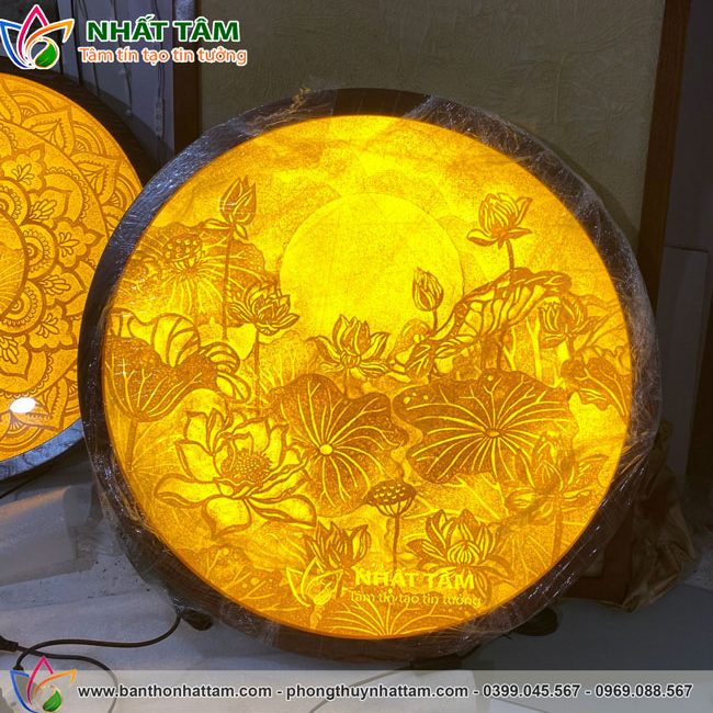 TTC 4015 Tranh Sen Trang tron